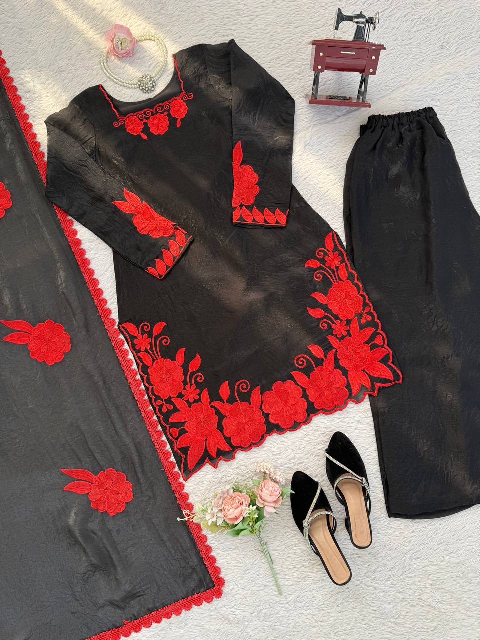 Black Colour Thread Sequnce Work Suit Set