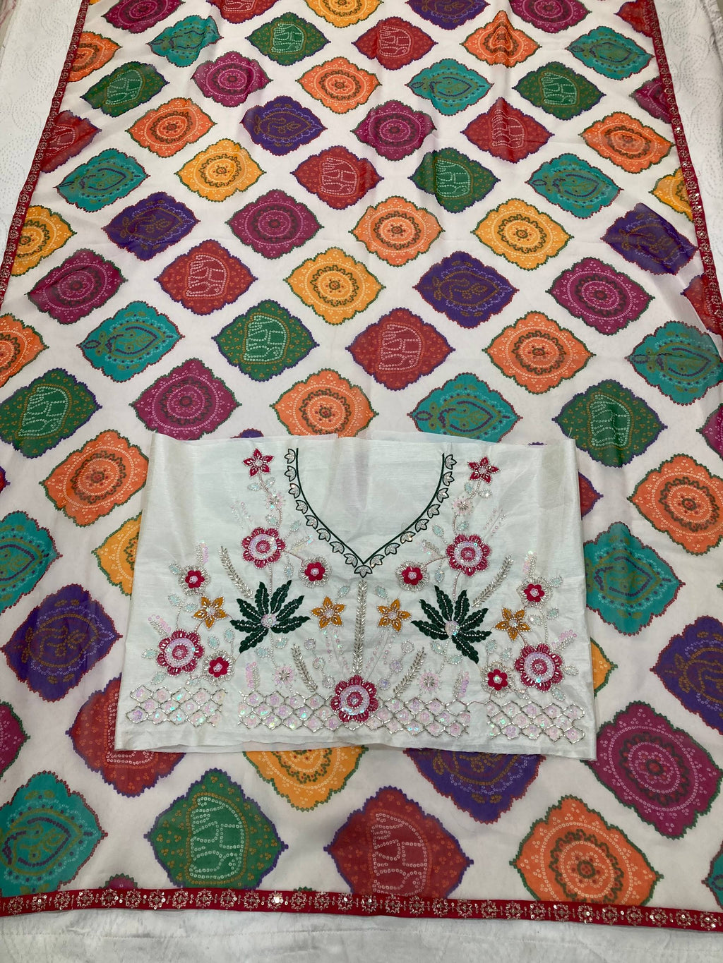 Georgette Fabric White Bandhej Print Saree