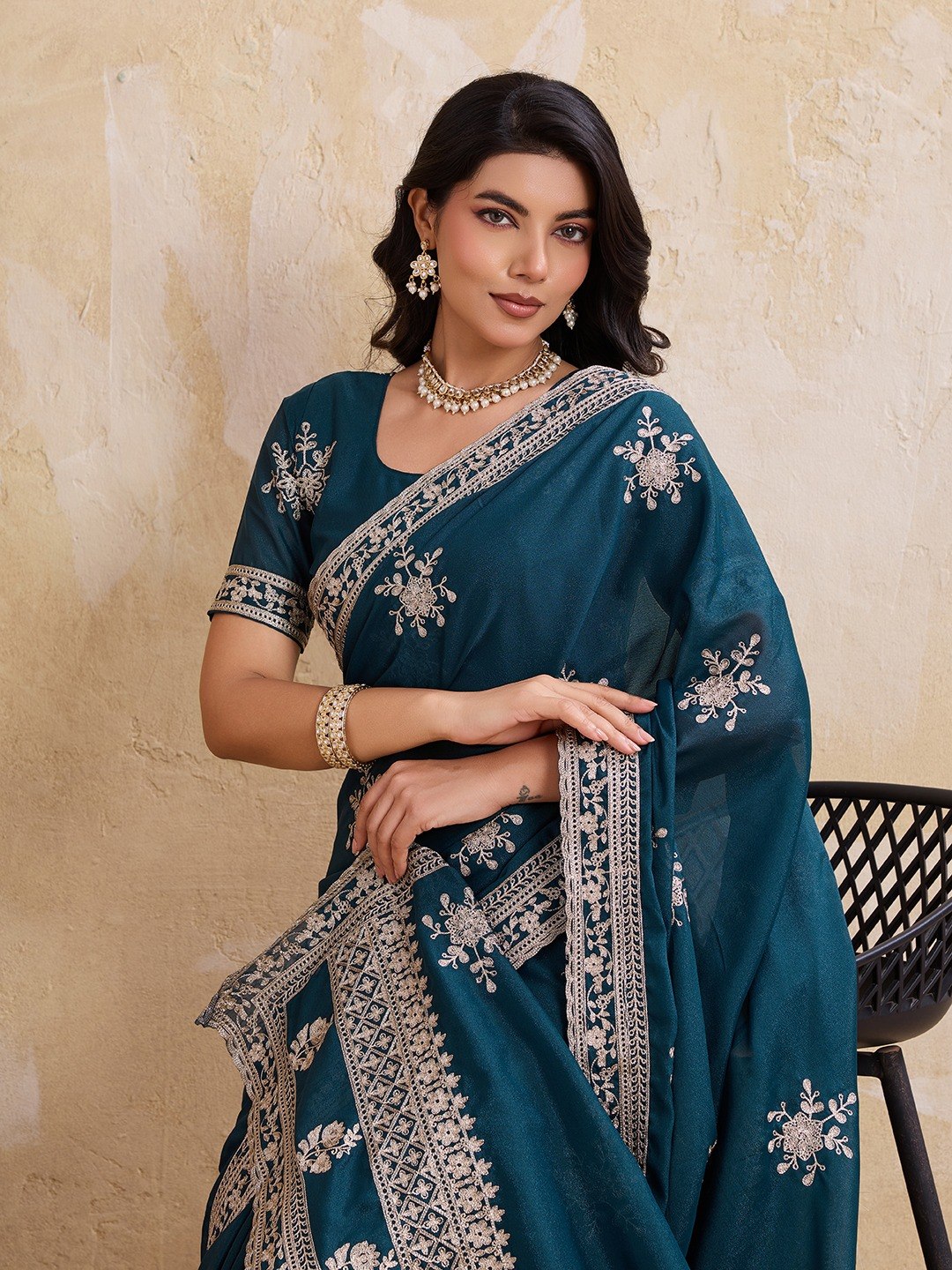 Designer Rama Color Georgette Saree With Unstich Blouse