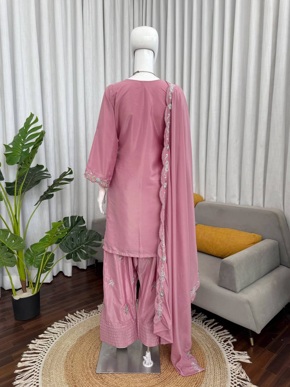 Onion Color Savage Natural crep Salwar Suit Set