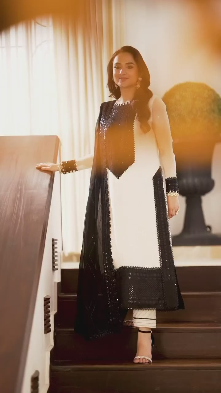 Classy Slay White Color Thread & Sequnce work Kurta Set